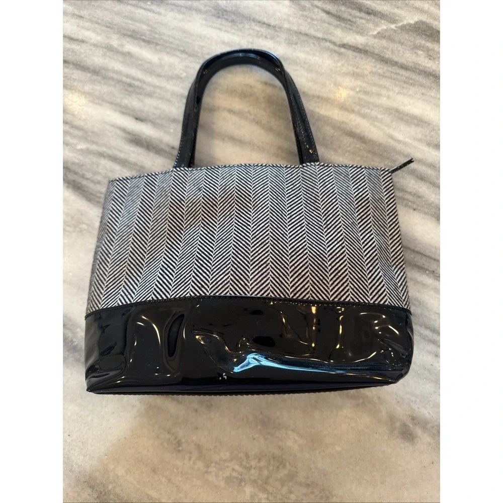 Estee Lauder Purse Makeup Hand Bag Cosmetic BLACK WHITE